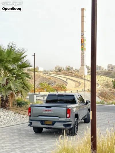 GMC Sierra 1500 Elevation 3