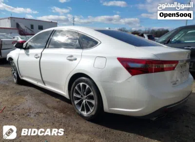 Toyota Avalon XLE 3