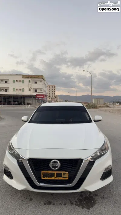 Nissan Altima S 3