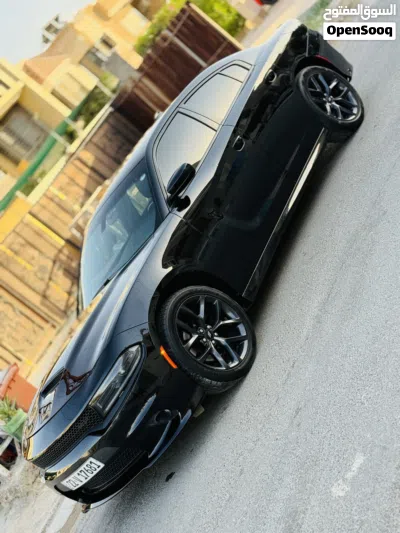 Dodge Charger SXT 3