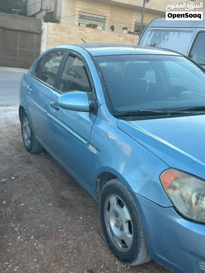 Hyundai Accent Standard 4