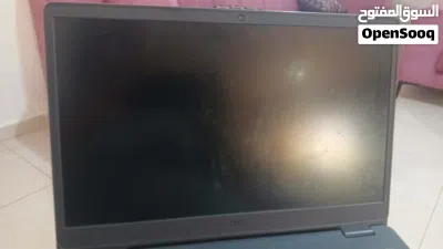 لاب توب Dell Vostro 15 3000 i7 جيل 11 بحالة ممتاز 3
