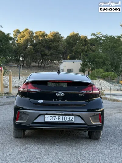 Hyundai Ioniq Standard 4