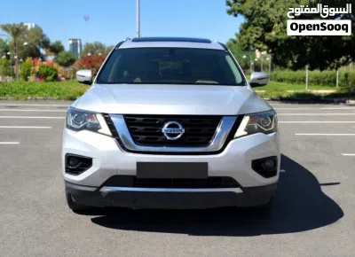 Nissan Pathfinder SL 2