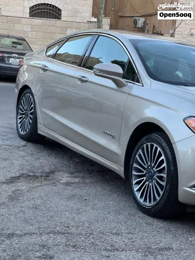Ford Fusion Titanium 3