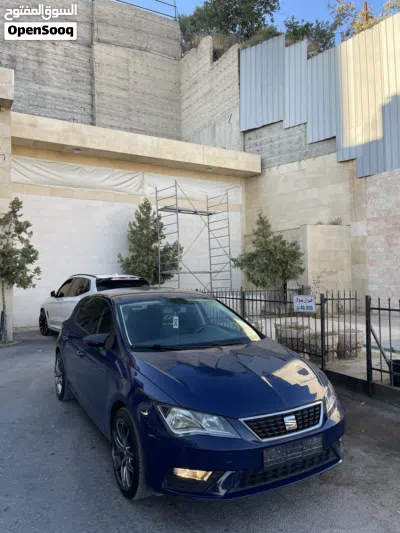 سيات ليون Standard 4