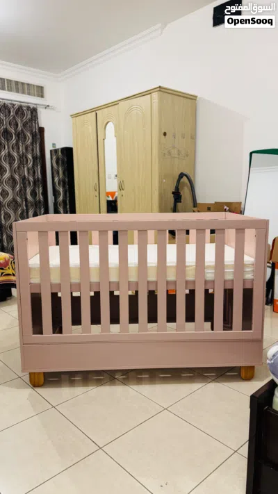 3-in-1 Convertible Baby Crib with Mattress – Full Wooden Like New AED 899 (Negotiable) 2