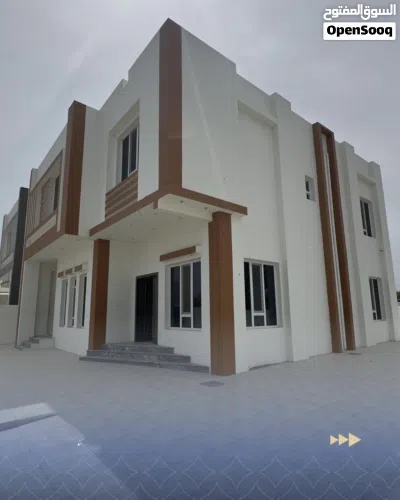 موقع مميز في ولاية بركاء على الشارع العام - حي عاصم 2