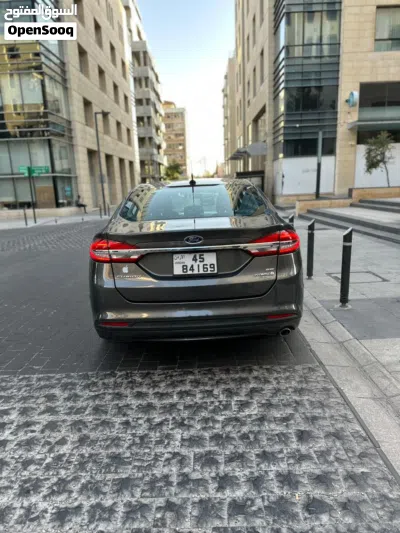 Ford Fusion SE 4
