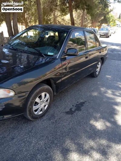 Mitsubishi Lancer ES 4
