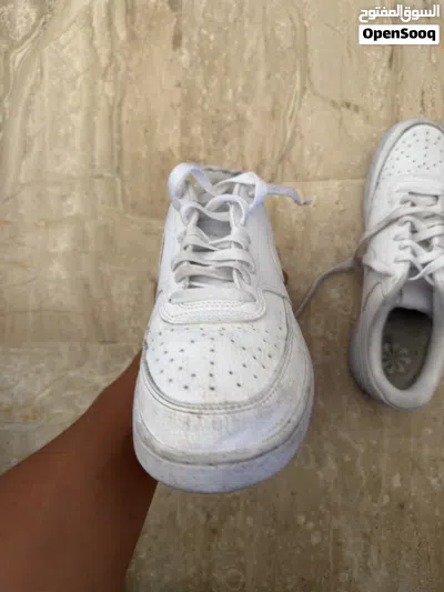 shoes in great condition nike and jordan 4 4
