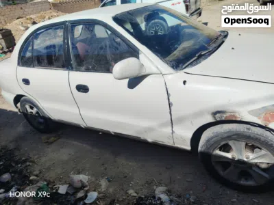Hyundai Accent Standard 3