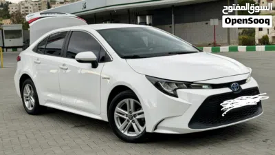Toyota Corolla Hybrid 4