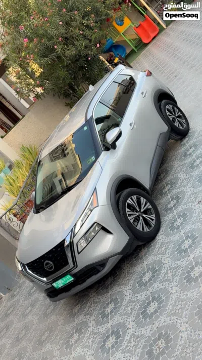 Nissan Rogue SV 4