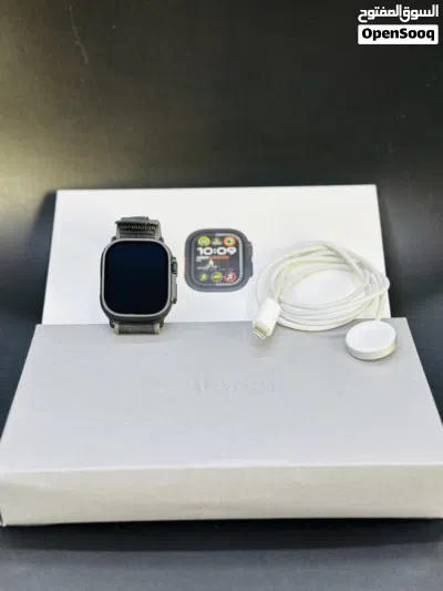 Apple Watch ultra 2 49 MM black battery 2 months under warranty health 100% with box and charger. 3