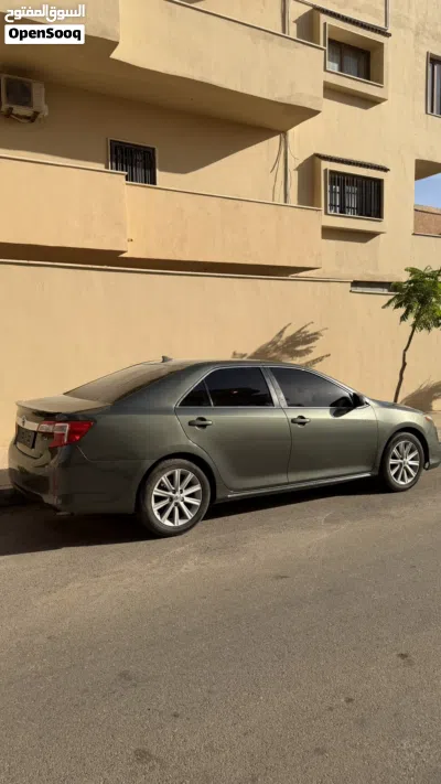 Toyota Camry XLE 2