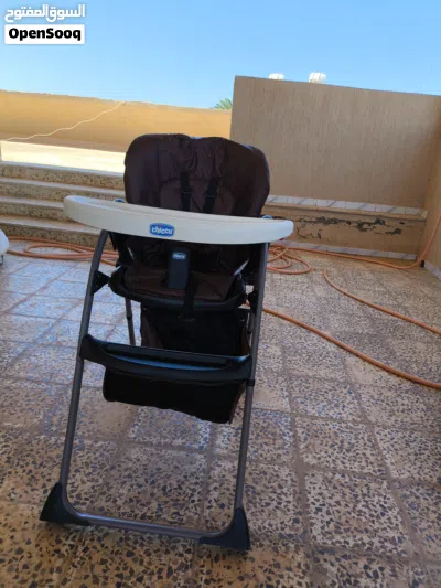 كرسي طعام اطفال ماركة شيكو شبه جديد 2