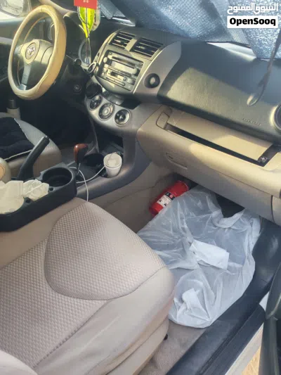 Toyota RAV 4 GXR 2