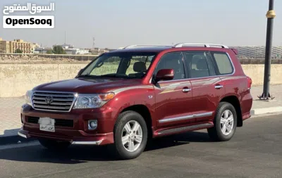 Toyota Land Cruiser VXR 2