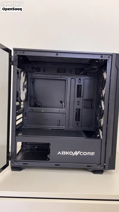 للبيع كيس من شركة ABKONCORE لون اسود مع 4 مراوح RGB مع كرتونه 4