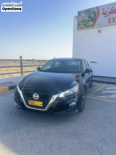 Nissan Altima SR 3