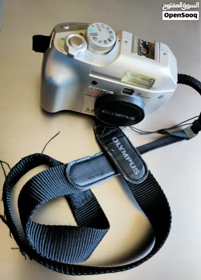 Olympus Camedia C-5000 Zoom digital camera for parts 2