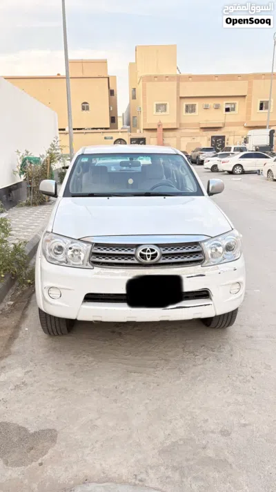 Toyota Fortuner SR5 3