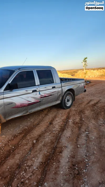 Mitsubishi L200 Double Cab GL 2