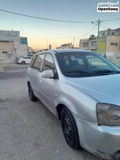 Kia Carens Luxury 4