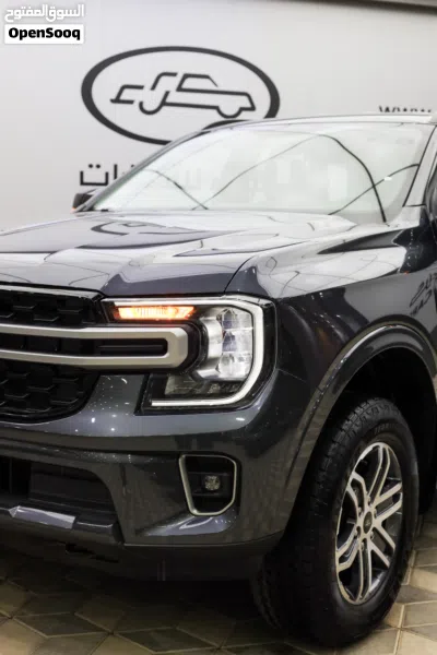 Ford Everest Standard 4