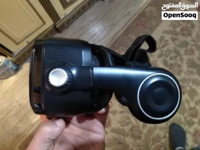 نظارة VR أمريكي بالعلبة الأصلية والريموت – حالة ممتازة 3