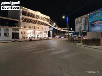 مخزن عدد2 استثماري للبيع مساحتها 100 م قوشان مستقل لكل واحد بنايه جميله منطقه تجاريه حديثة مدخل اربد 4