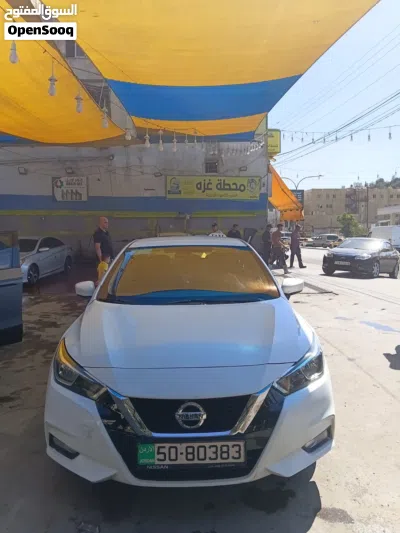 Nissan Sunny Standard 4