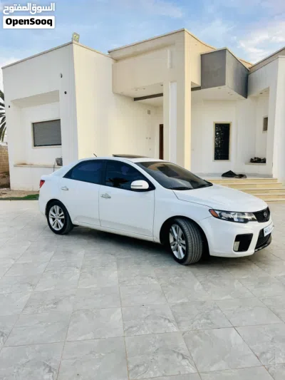 كيا سيراتو SX 4