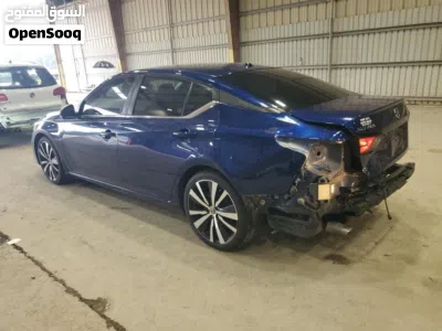 Nissan Altima SR 4