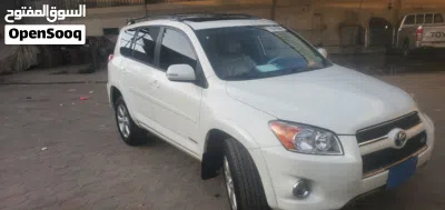 Toyota RAV 4 Limited 2
