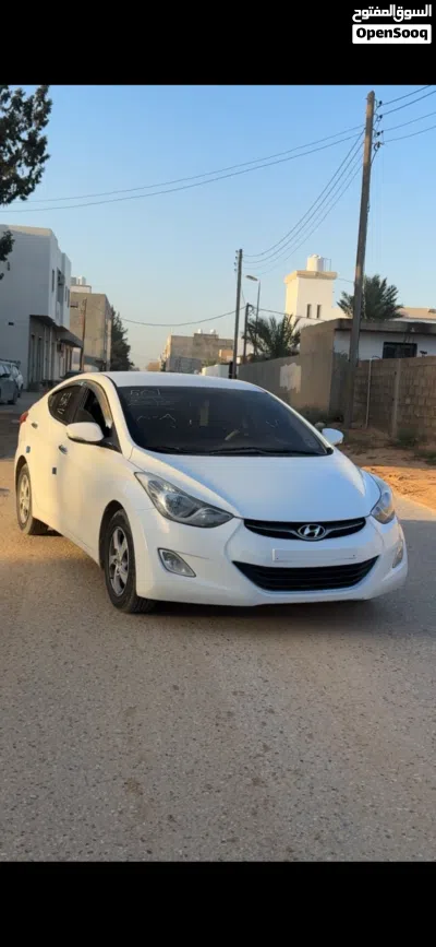 Hyundai Elantra GL 3