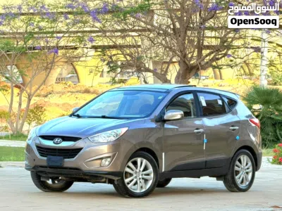 Hyundai Tucson GL 4