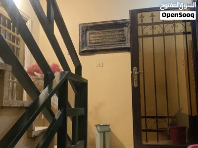 شقه للبيع بضاحية الياسمين طابق اول 150 متر منطقه هاديه وحلوه وراقية بداعي السفر 4