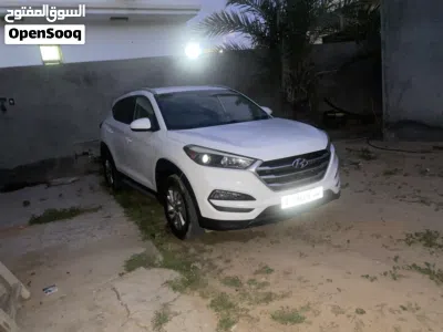 Hyundai Tucson GL 3