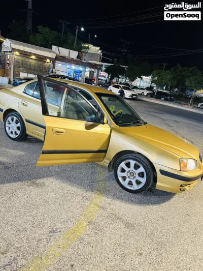 Hyundai Elantra SEL 2