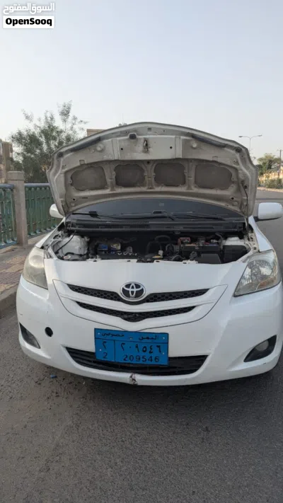Toyota Yaris Basic 3