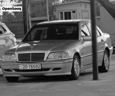 مرسيدس بنز الفئة-C C 200 2