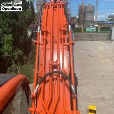 Doosan DX225 LC Excavator 3