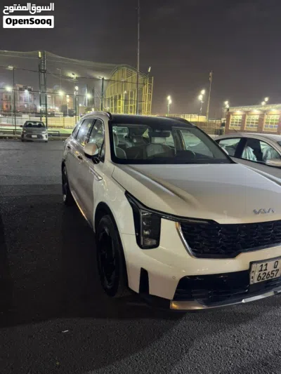 Kia Sorento EX 3