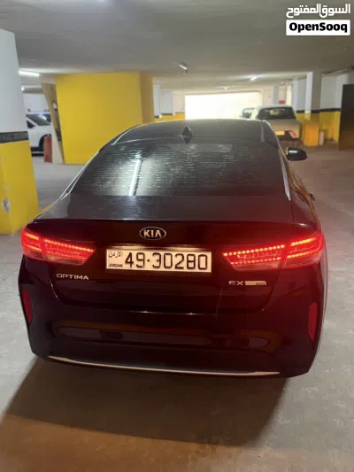 Kia K5 EX 4