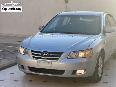 Hyundai Sonata GL 2