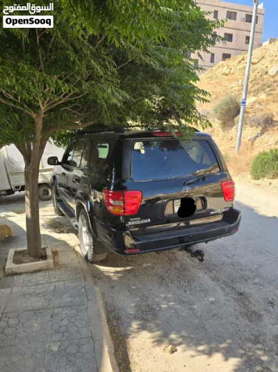 Toyota Sequoia SR 5 4
