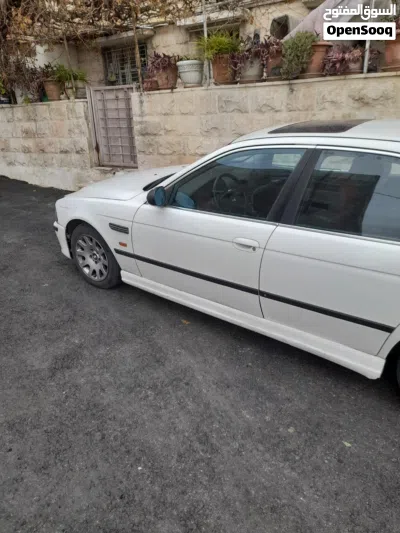 BMW 5 Series 520 2