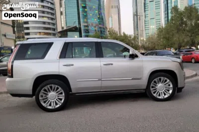 Cadillac Escalade Platinum 3